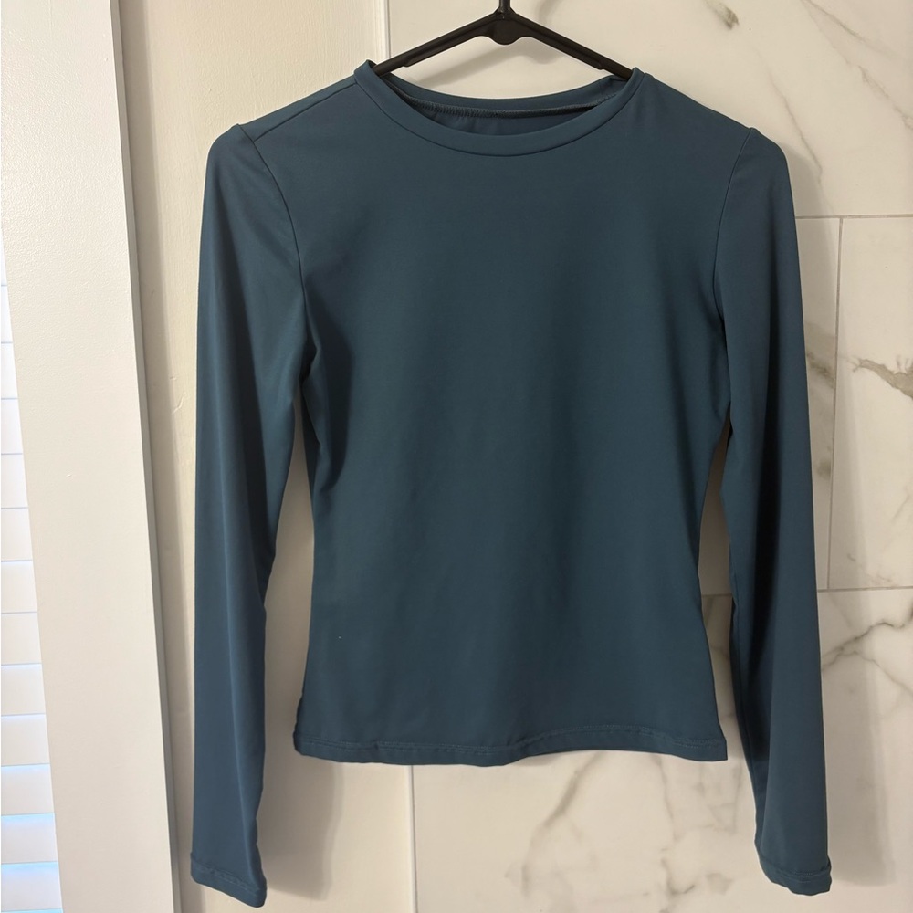 Amazon Women's Long Sleeve Crewneck Top - Teal Blue